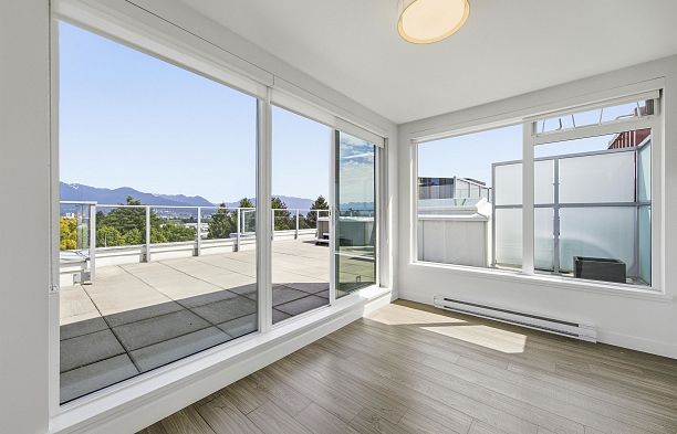 501 379 E Broadway Mount Pleasant VE