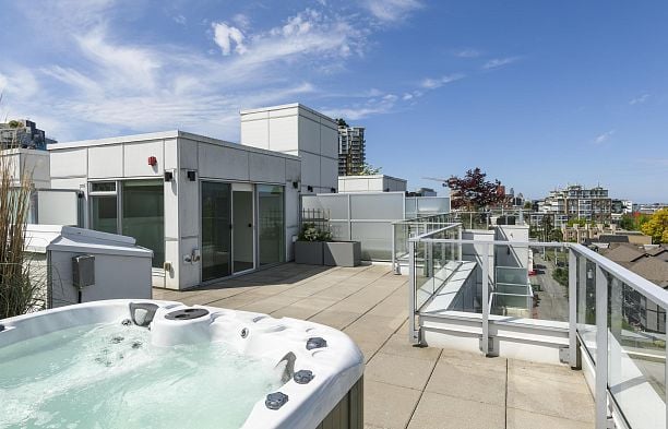 501 379 E Broadway Mount Pleasant VE
