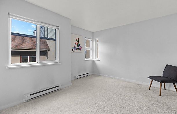 1286 W 7th Avenue Fairview VW
