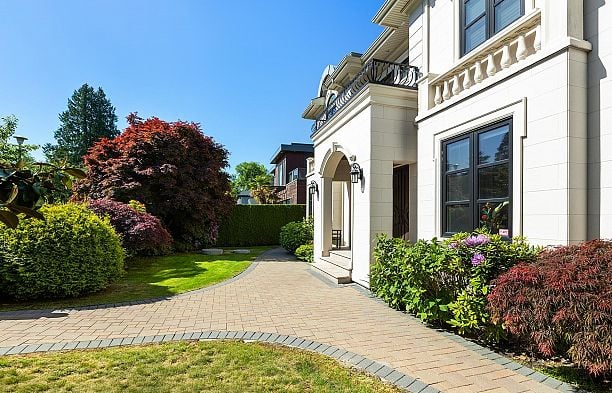 5989 Cartier Street South Granville