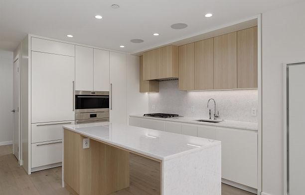 2501 7433 Cambie Street South Cambie