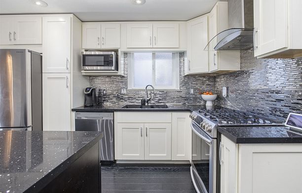 1278 E 13th Avenue Mount Pleasant VE