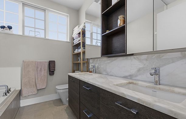 276 W 62nd Avenue Marpole