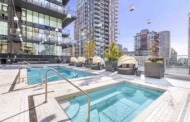 3305 1335 Howe Street Downtown VW