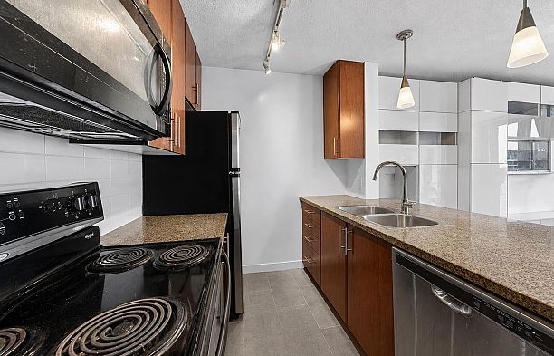2309 688 Abbott Street Downtown VW
