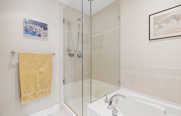 304 4685 Valley Drive Quilchena