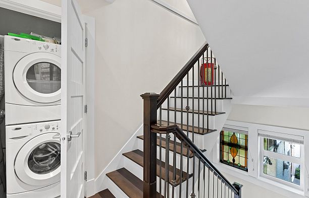 1020 E 13th Avenue Mount Pleasant VE