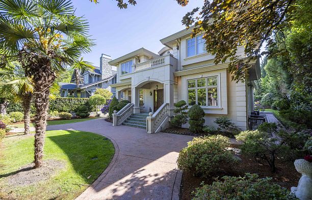6188 Adera Street South Granville