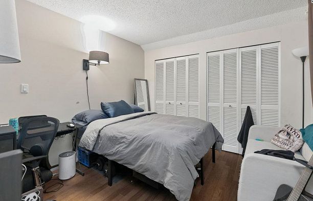 211 444 W 49th Avenue South Cambie