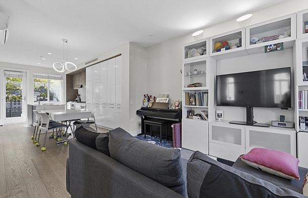 276 W 62nd Avenue Marpole