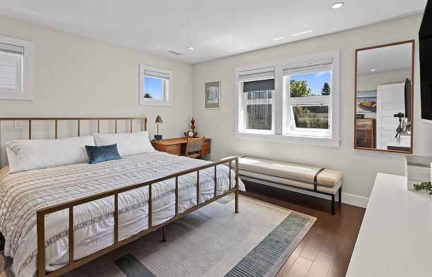 1020 E 13th Avenue Mount Pleasant VE