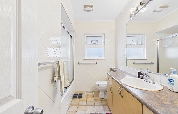 7692 Osler Street South Granville