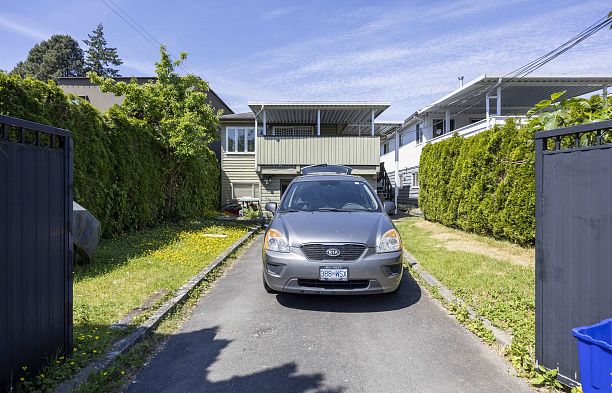 7692 Osler Street South Granville