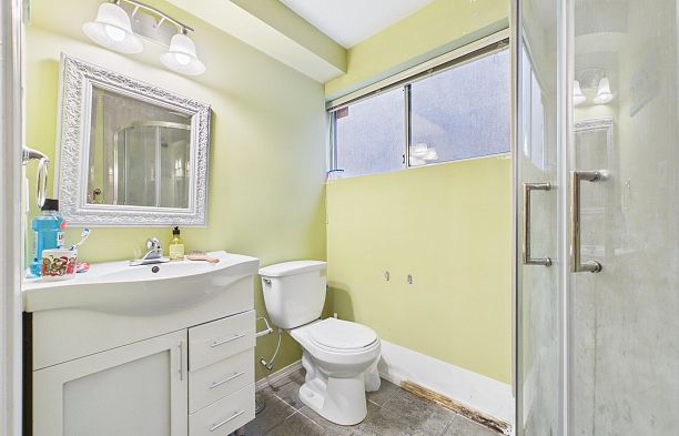 7692 Osler Street South Granville