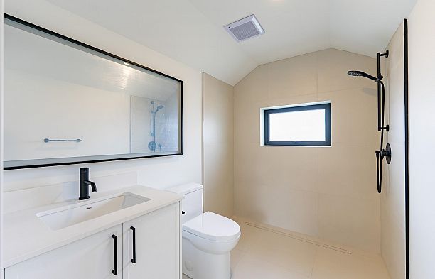 858 W 64th Avenue Marpole