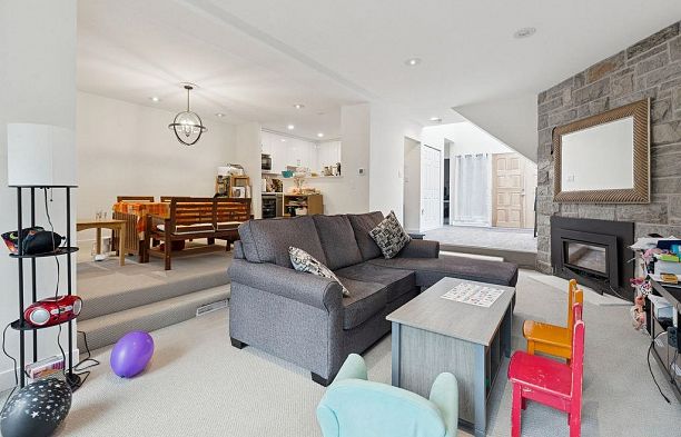 6605 Turnberry Crescent South Cambie