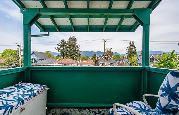 1049 E 11th Avenue Mount Pleasant VE