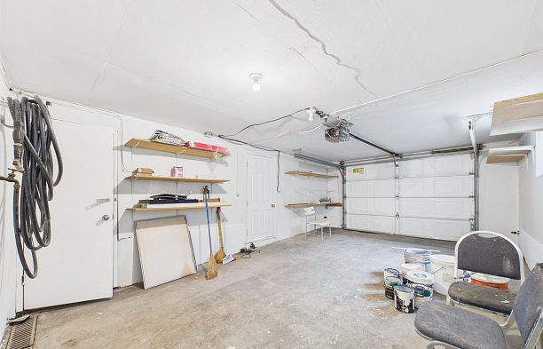 7692 Osler Street South Granville