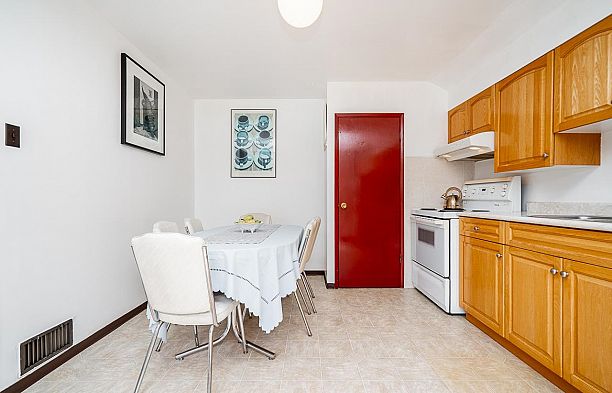 1049 E 11th Avenue Mount Pleasant VE