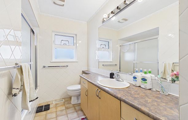 7692 Osler Street South Granville