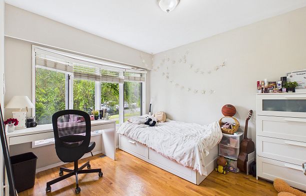 7692 Osler Street South Granville