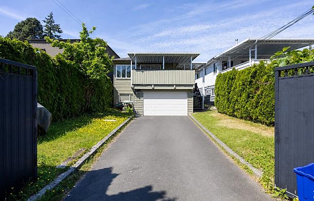 7692 Osler Street South Granville
