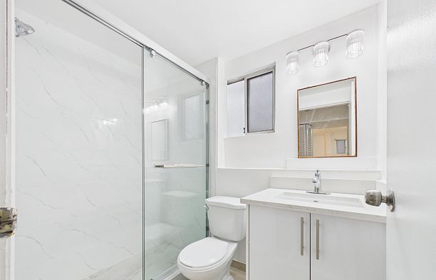 7692 Osler Street South Granville