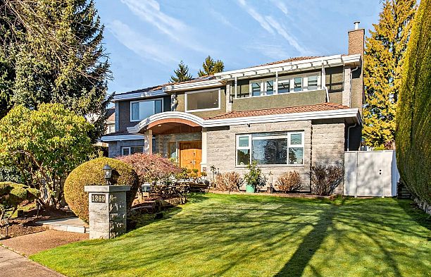 1369 W 55th Avenue South Granville