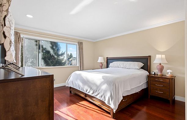 1369 W 55th Avenue South Granville