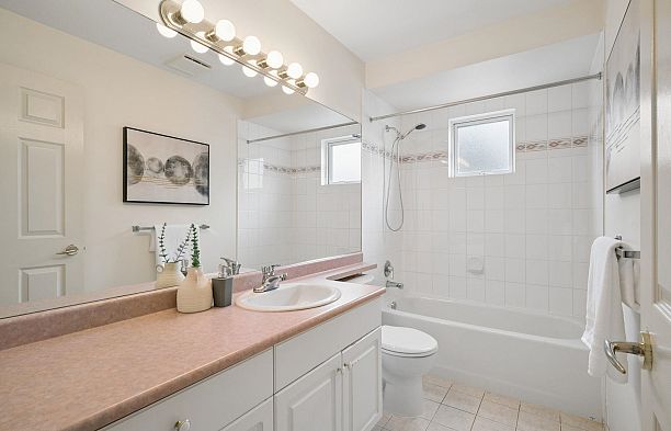 302 228 E 14th Avenue Mount Pleasant VE