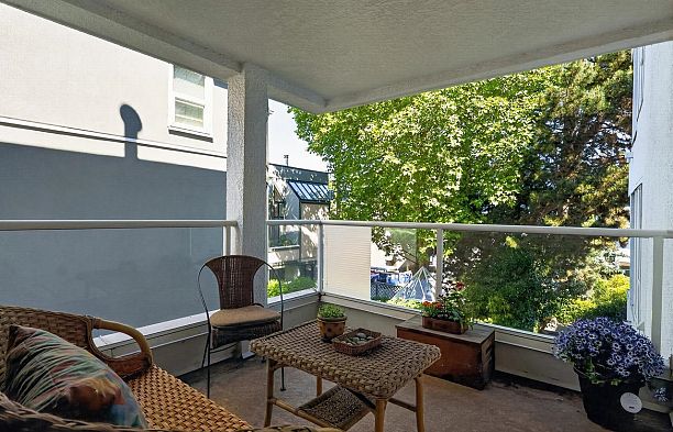 313 2175 W 3rd Avenue Kitsilano