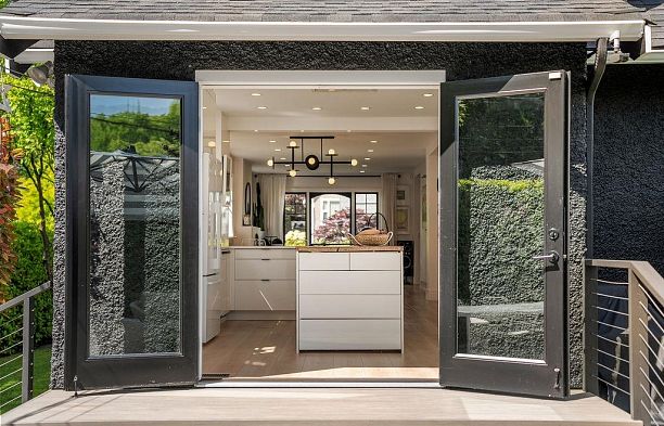 3392 W 8th Avenue Kitsilano