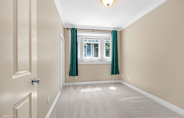295 W 63rd Avenue Marpole
