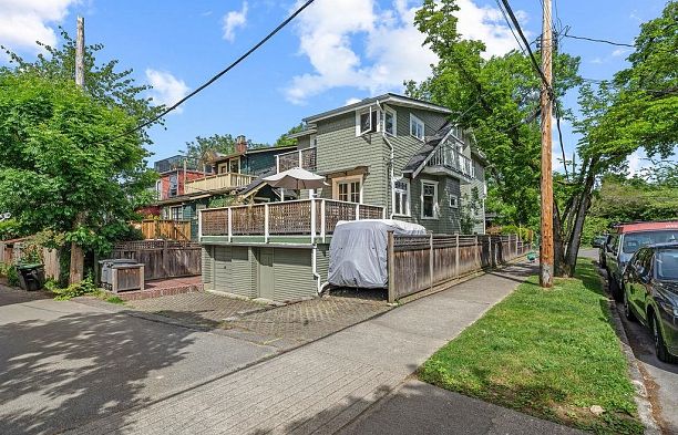 2245 Stephens Street Kitsilano