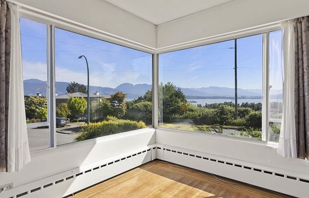 4514 Bellevue Drive Point Grey