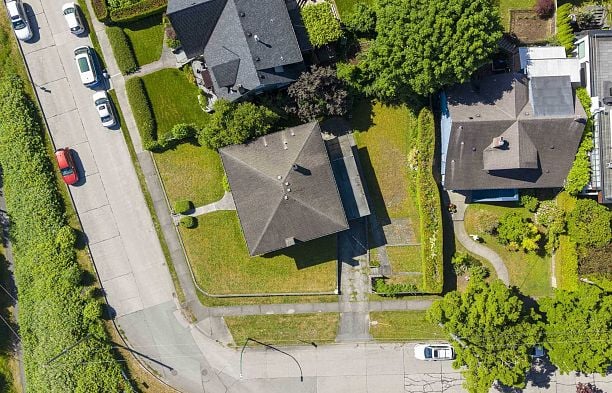 4514 Bellevue Drive Point Grey