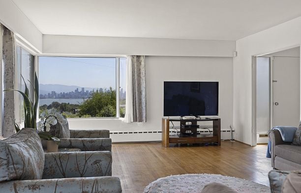4514 Bellevue Drive Point Grey
