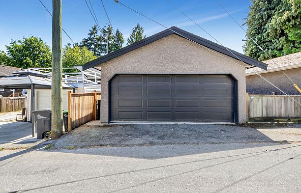 295 W 63rd Avenue Marpole