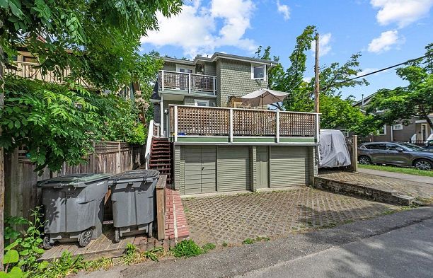 2245 Stephens Street Kitsilano