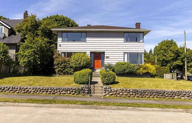 4514 Bellevue Drive Point Grey