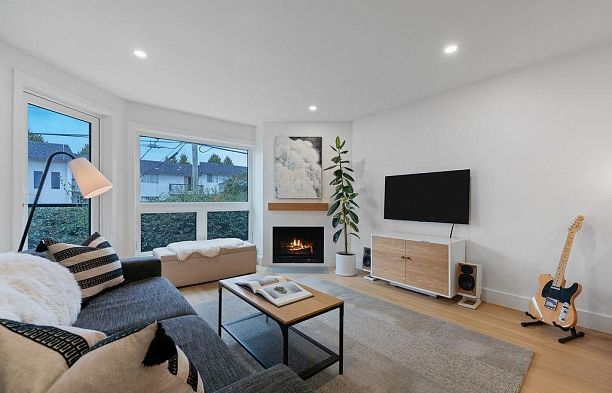 203 607 E 8th Avenue Mount Pleasant VE
