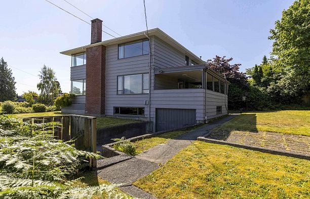 4514 Bellevue Drive Point Grey