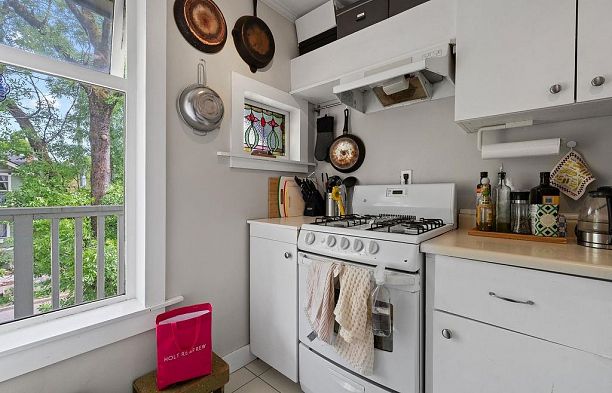 2245 Stephens Street Kitsilano