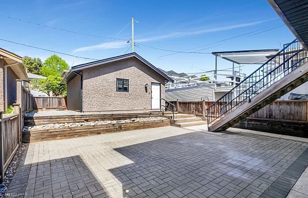 295 W 63rd Avenue Marpole