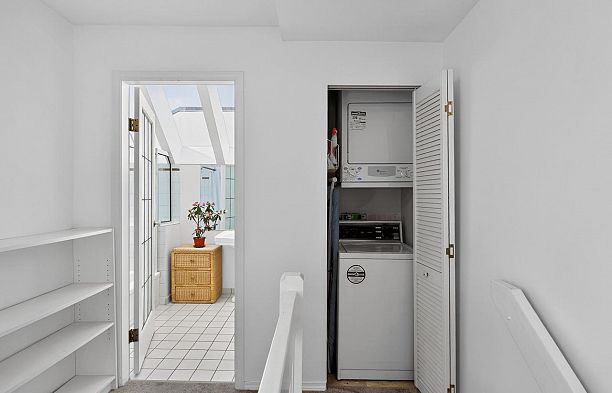 313 2175 W 3rd Avenue Kitsilano