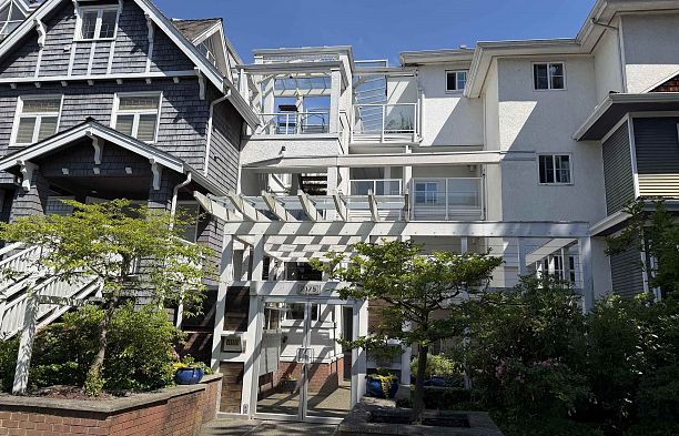 313 2175 W 3rd Avenue Kitsilano