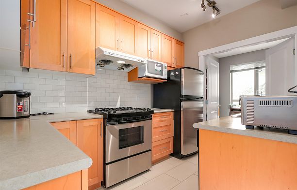 423 2083 W 33rd Avenue Quilchena