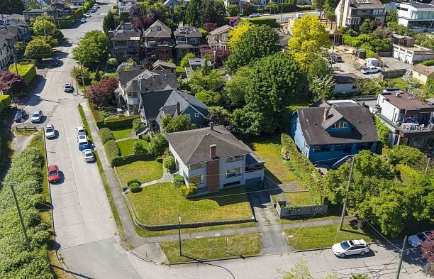 4514 Bellevue Drive Point Grey