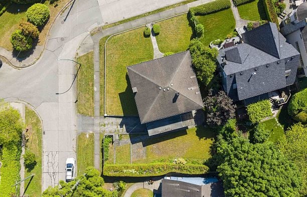 4514 Bellevue Drive Point Grey