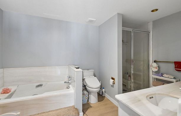 406 Greensboro Place South Cambie